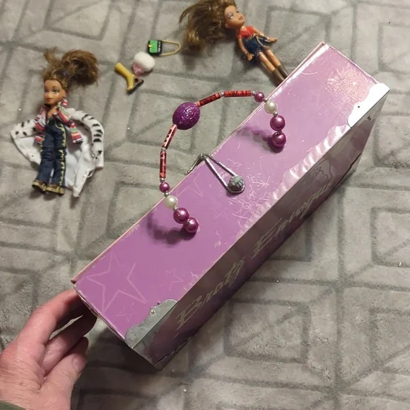 Vintage MGM Bratz Envogue Fashion Organizer Carry Case purple 2 mini dolls - Picture 4 of 13